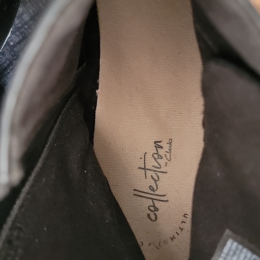 Clarks Womens Ultimate Comfort Collection Black Ankle Booties W/ Wedge Sole 10M - Picture 10 of 14